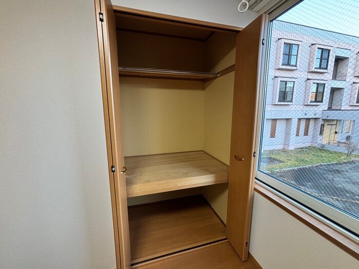物件内観写真18　(収納)