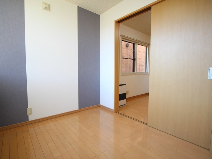 物件内観写真6　(居室)