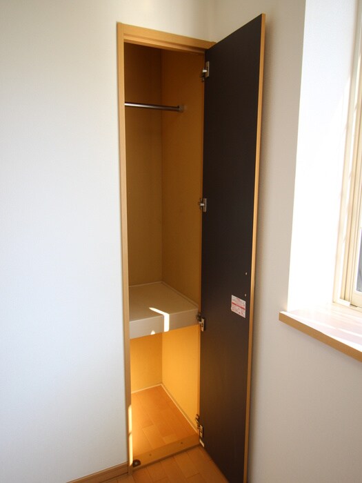 物件内観写真7　(収納)