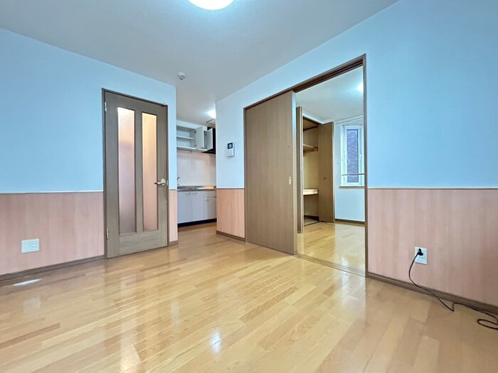 物件内観写真9　(居室)