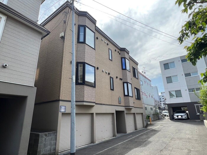 物件外観写真4　(外観写真)