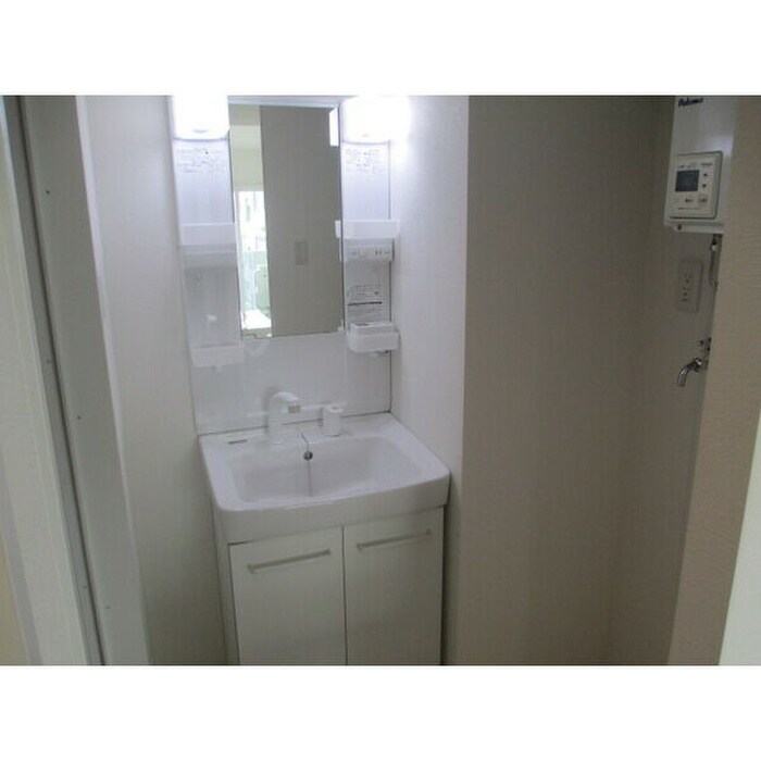 物件内観写真10　(洗面)