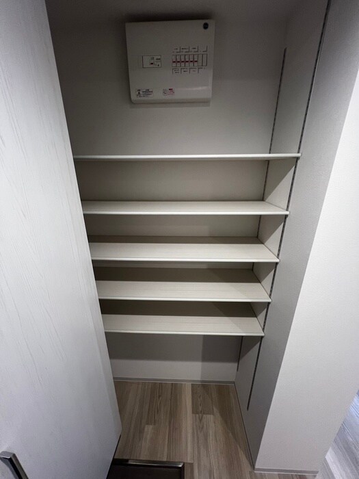 物件内観写真15　(靴箱)