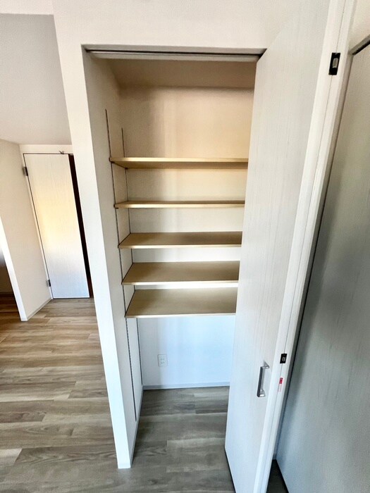 物件内観写真17　(収納)