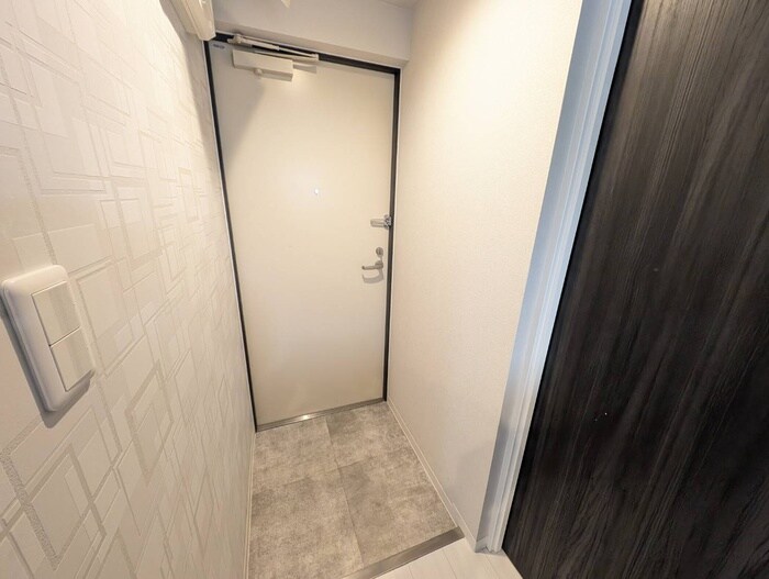 物件内観写真22　(玄関)