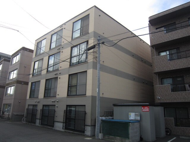 物件外観写真2　(外観写真)