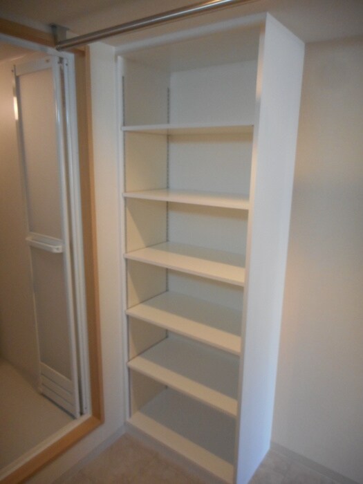 物件内観写真14　(収納)