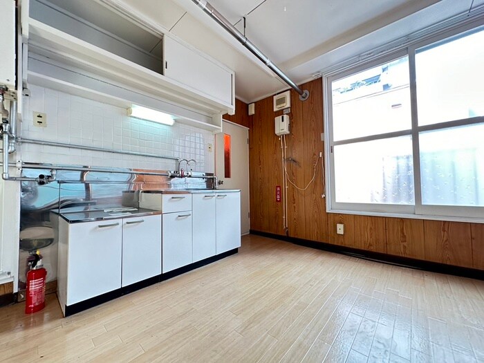 物件内観写真9　(居室)