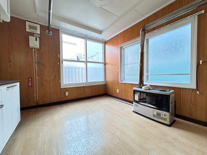 物件内観写真10　(居室)