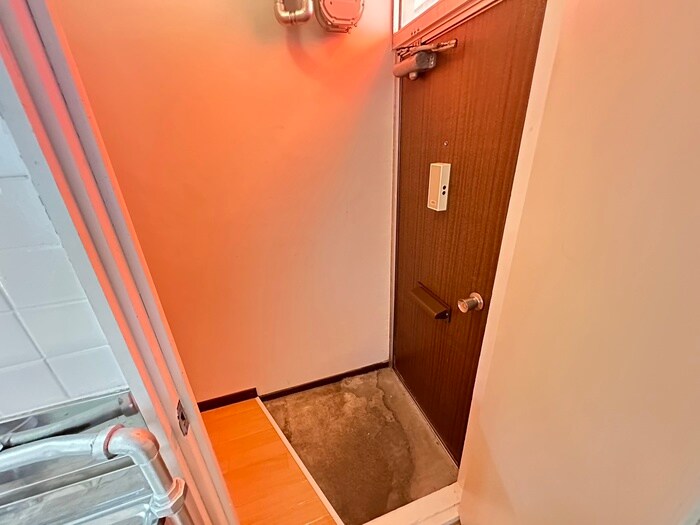 物件内観写真21　(玄関)