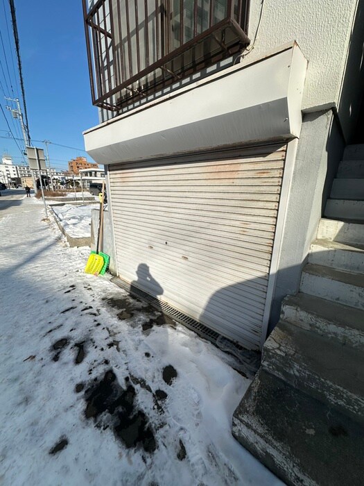 物件外観写真6　(駐車場)