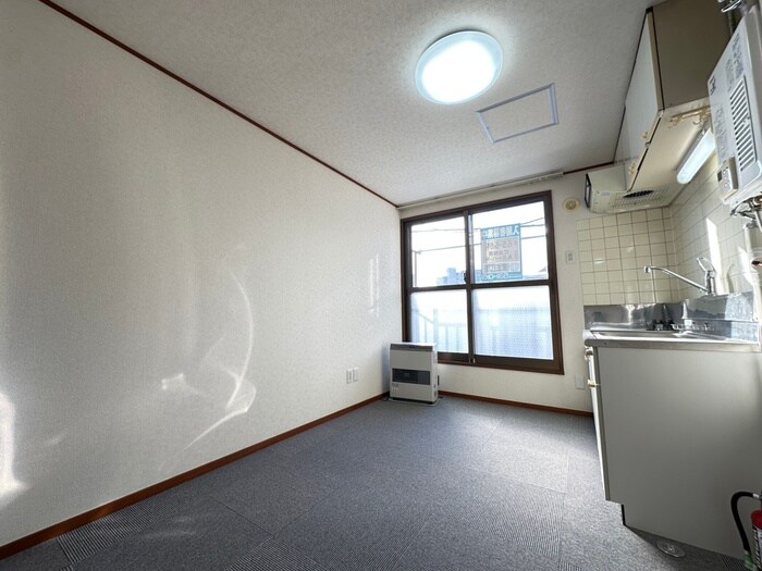 物件内観写真10　(居室)