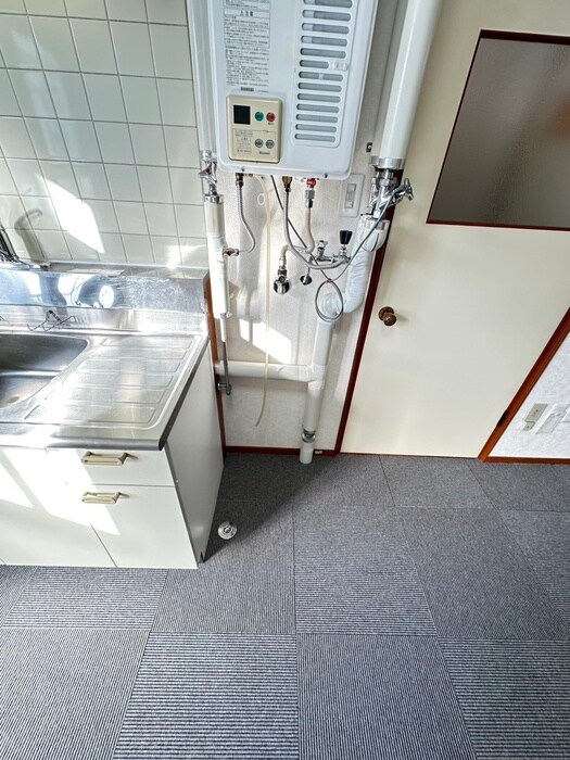 物件内観写真15　(洗濯機置場)