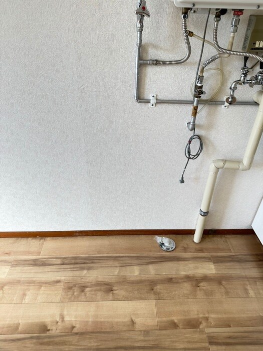 物件内観写真16　(洗濯機置場)