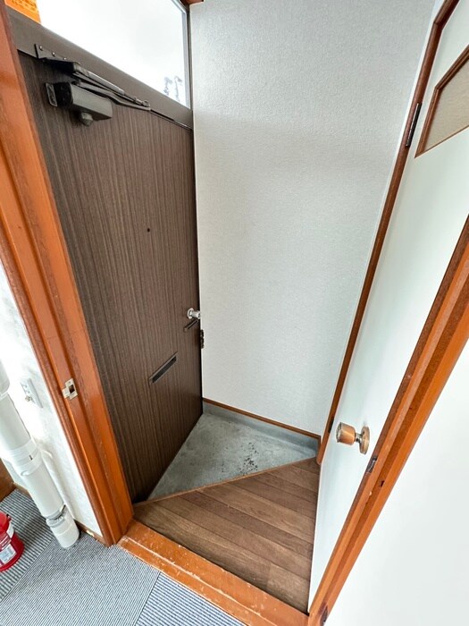 物件内観写真21　(玄関)