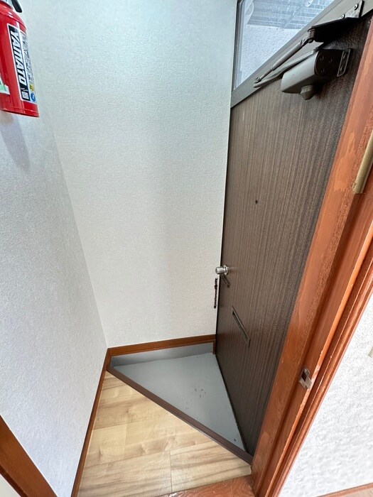 物件内観写真21　(玄関)