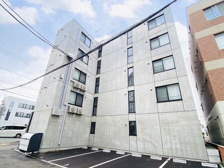 URBAN　FLATS　北24条外観写真