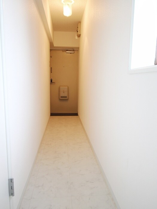 物件内観写真20　(廊下)