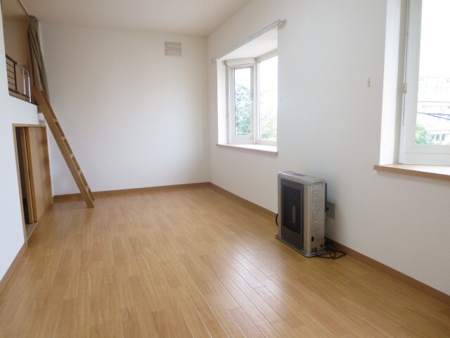 物件内観写真9　(居室)