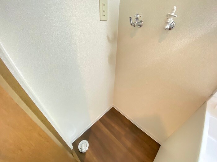 物件内観写真20　(洗濯機置場)