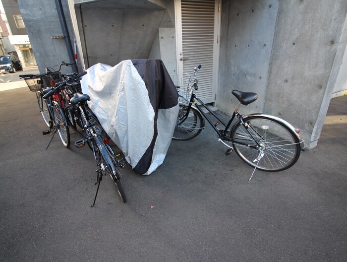 物件外観写真6　(駐輪場)