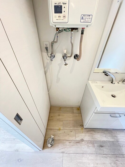 物件内観写真19　(洗濯機置場)