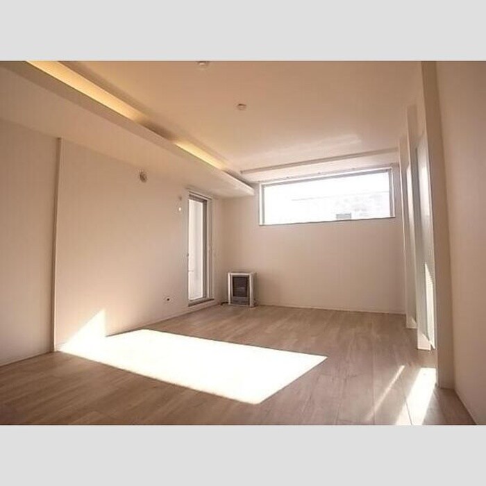 物件内観写真2　(居室)