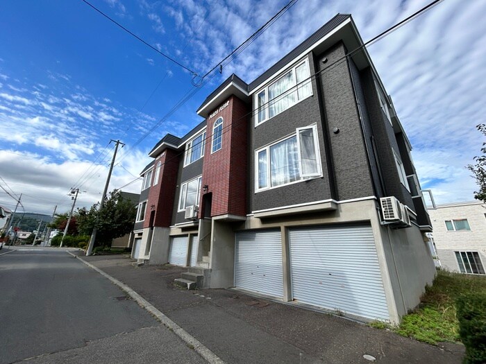 物件外観写真2　(外観写真)