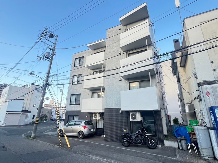 物件外観写真2　(外観写真)