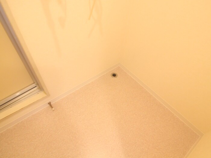 物件内観写真19　(洗濯機置場)