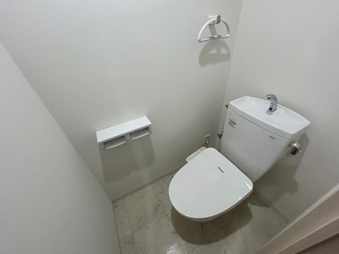 物件内観写真13　(トイレ)