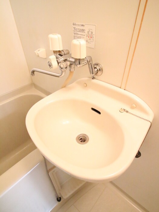 物件内観写真13　(洗面)