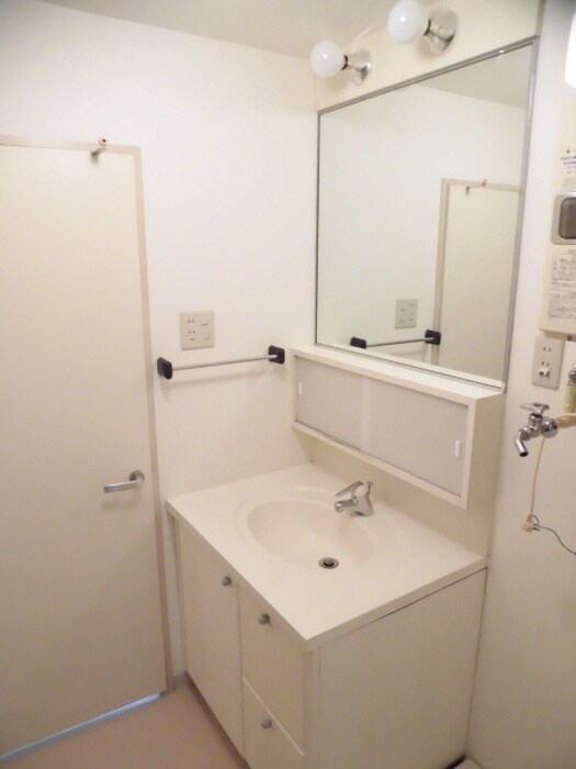 物件内観写真17　(洗面)