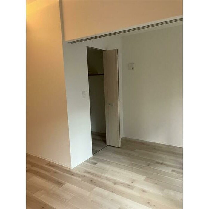 物件内観写真11　(居室)