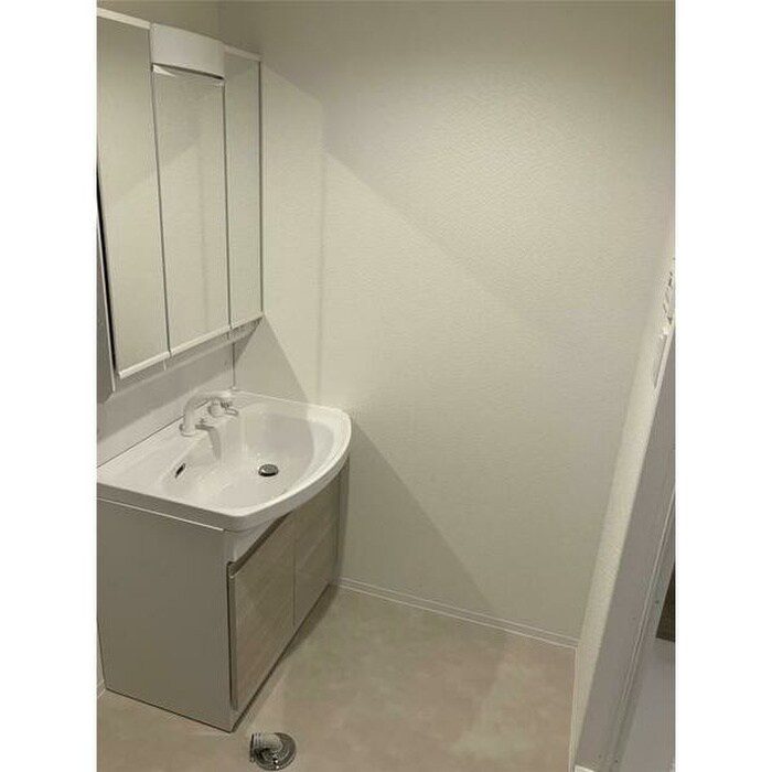 物件内観写真13　(洗面)