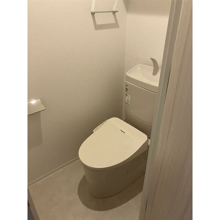 物件内観写真14　(トイレ)