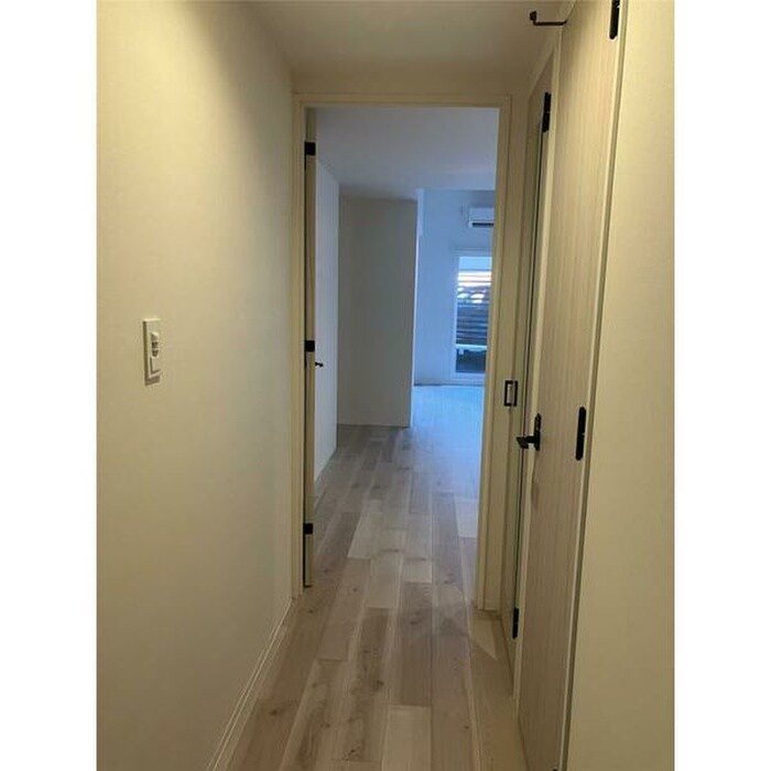 物件内観写真15　(玄関)