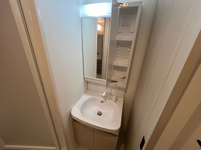物件内観写真16　(洗面)