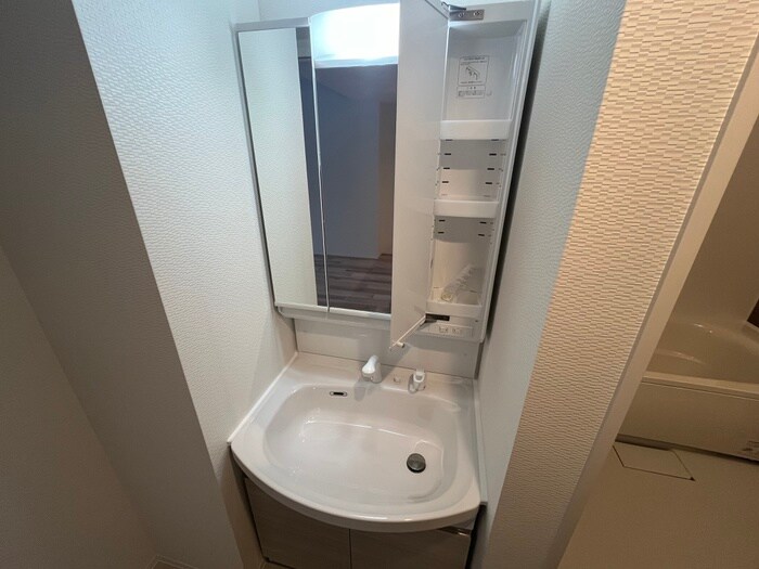 物件内観写真16　(洗面)