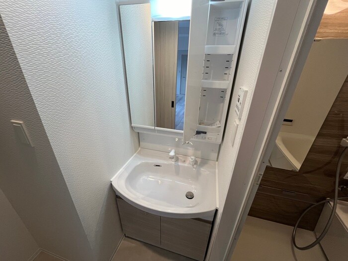 物件内観写真16　(洗面)