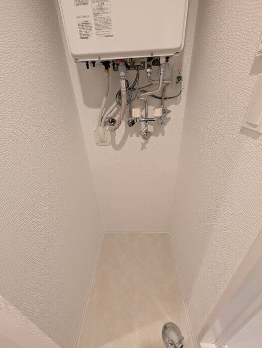 物件内観写真17　(洗濯機置場)