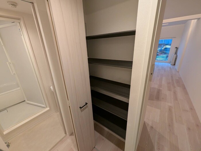 物件内観写真18　(収納)
