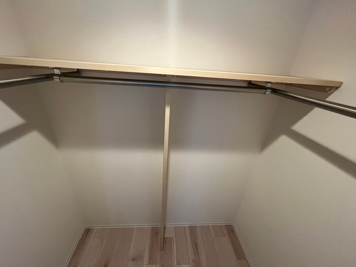 物件内観写真18　(収納)