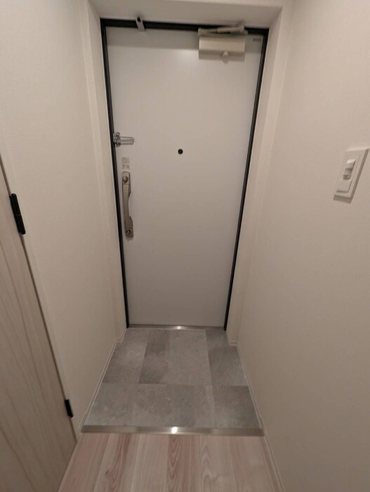 物件内観写真19　(玄関)