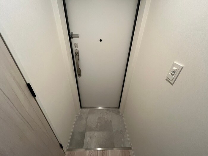 物件内観写真19　(玄関)