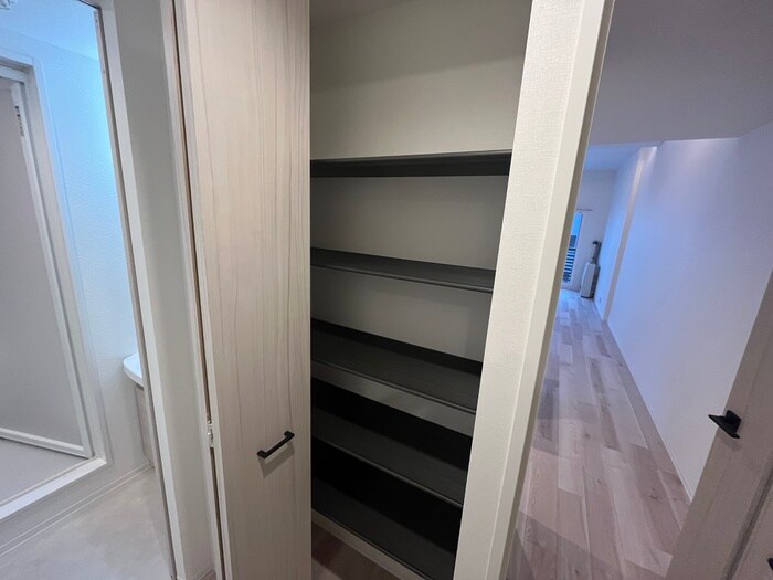 物件内観写真21　(収納)