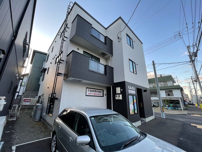 物件外観写真1　(外観写真)