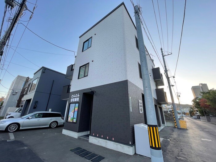 物件外観写真2　(外観写真)