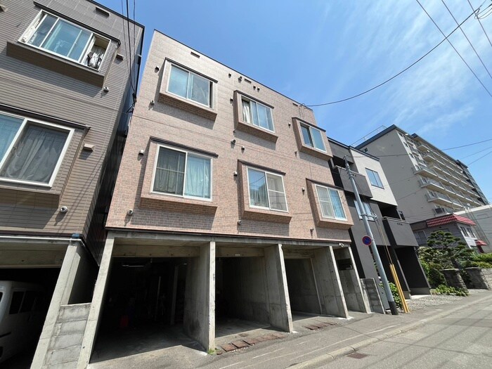 物件外観写真1　(外観写真)