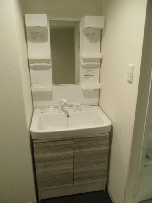 物件内観写真12　(洗面)